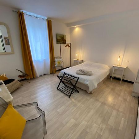 Chambre & Salle De Bain Privee - Lv 33 アルジャントン・シュル・クルーズ エクステリア 写真